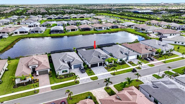 12132 SW Willowy Way, Port St. Lucie, FL 34987