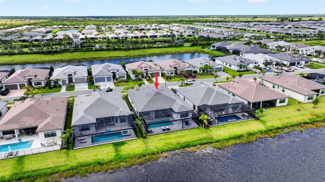 12132 SW Willowy Way, Port St. Lucie, FL 34987