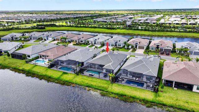 12132 SW Willowy Way, Port St. Lucie, FL 34987