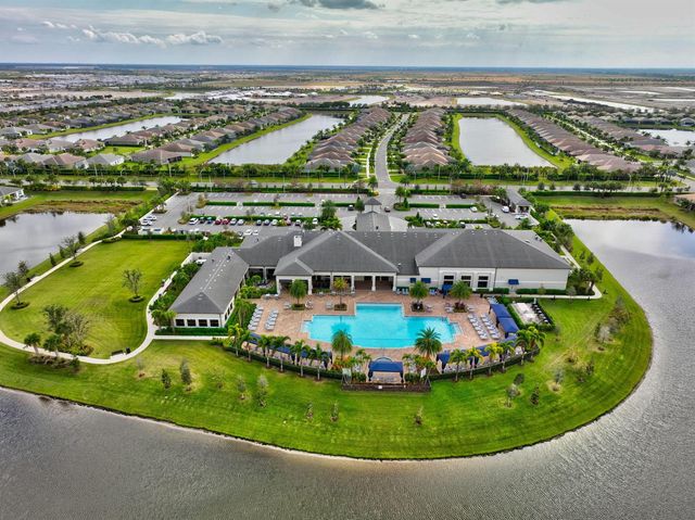 12132 SW Willowy Way, Port St. Lucie, FL 34987