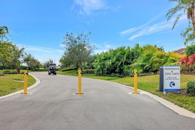 12132 SW Willowy Way, Port St. Lucie, FL 34987