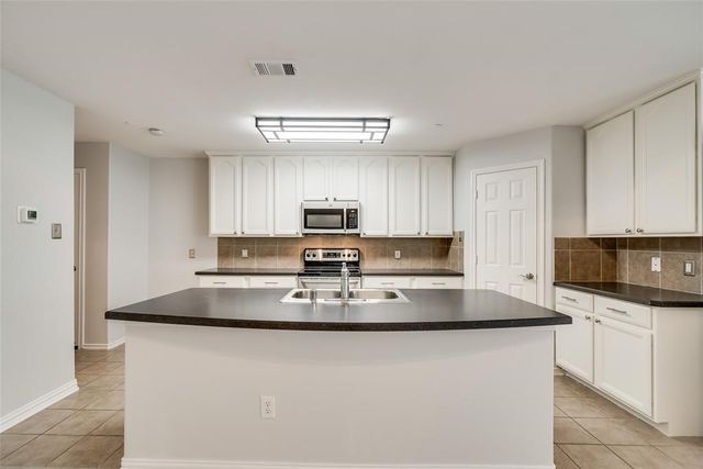 9923 Wake Bridge Drive, Frisco, TX 75035