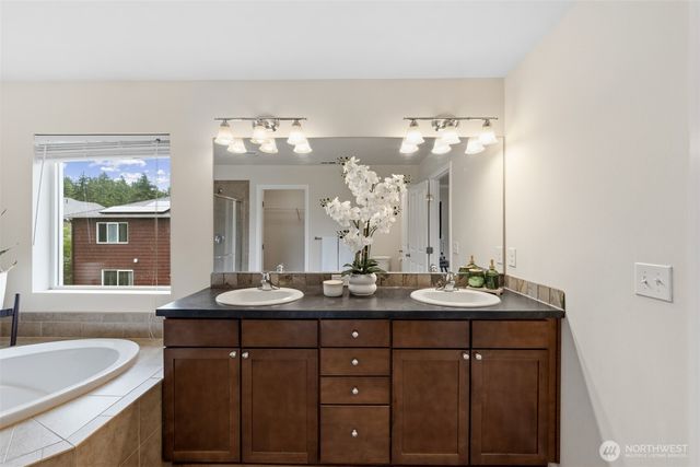 26814 195th Court SE, Covington, WA 98042