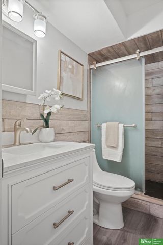 6023 N 110th Circle, Omaha, NE 68164