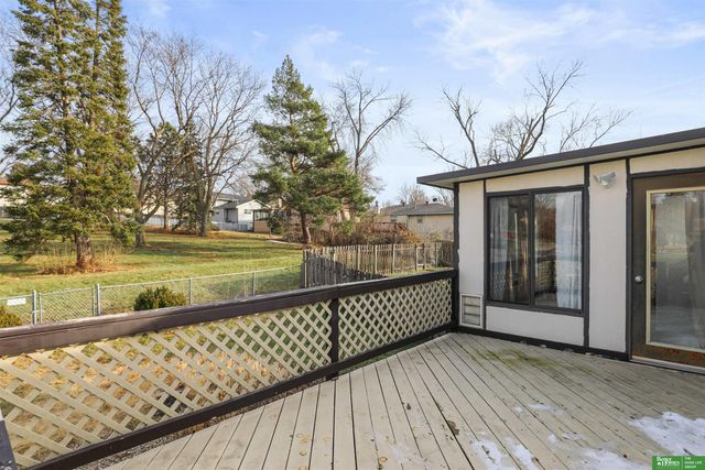 6023 N 110th Circle, Omaha, NE 68164