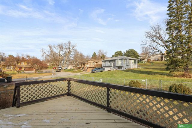 6023 N 110th Circle, Omaha, NE 68164