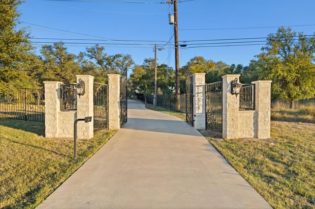 3401 Mormon Mill RD, Marble Falls, TX 78654