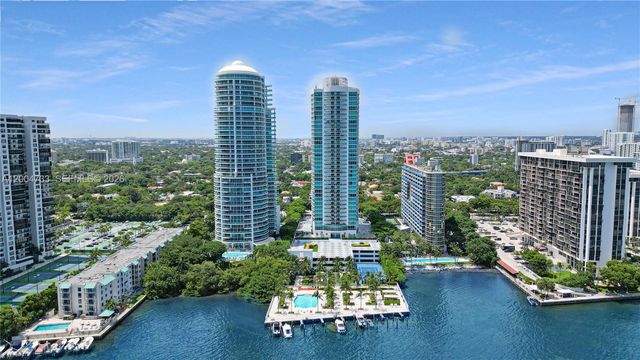 2101 Brickell Ave 1812, Miami, FL 33129