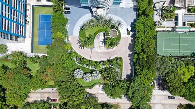 2101 Brickell Ave 1812, Miami, FL 33129