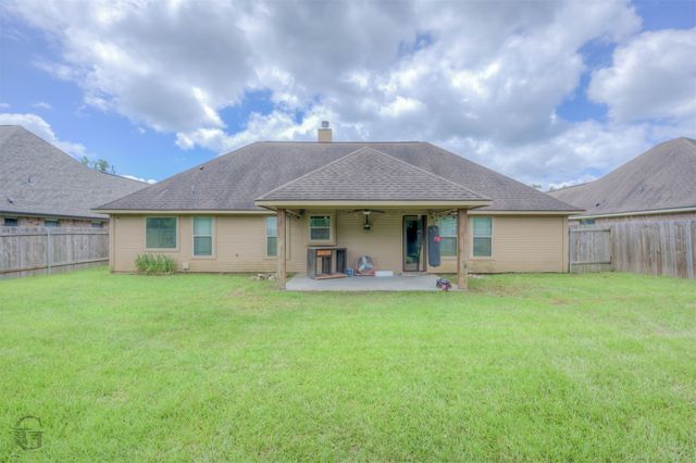 174 Bent Tree Loop, Haughton, LA 71037