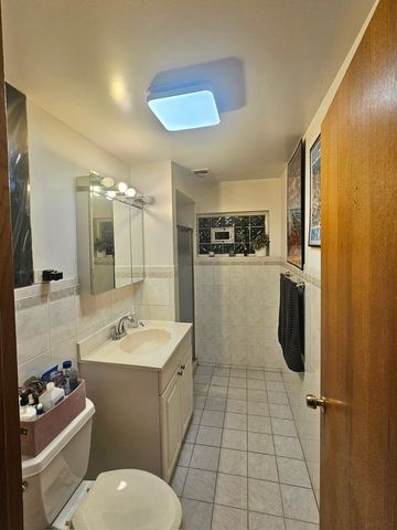 8729 N Oriole Avenue, Niles, IL 60714