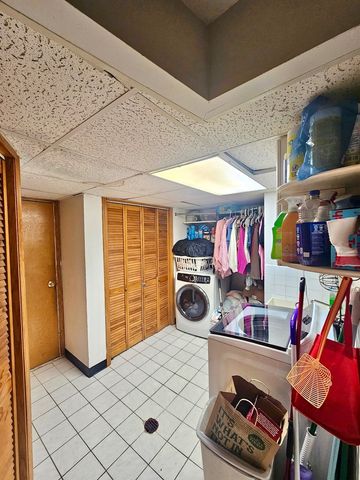 8729 N Oriole Avenue, Niles, IL 60714