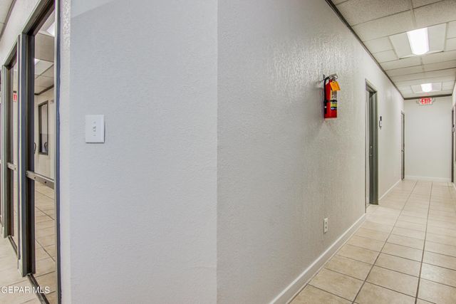 230 Thunderbird Drive P, El Paso, TX 79912