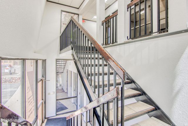 230 Thunderbird Drive P, El Paso, TX 79912