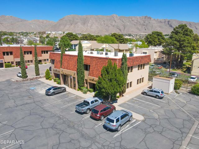 230 Thunderbird Drive P, El Paso, TX 79912