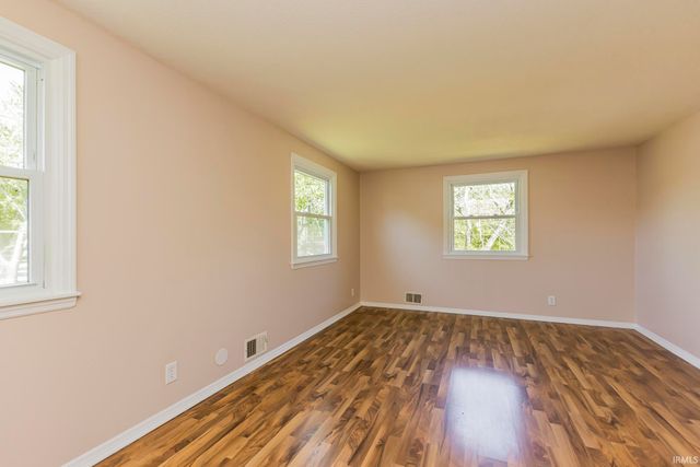 2905 W Woodbridge Drive, Muncie, IN 47304