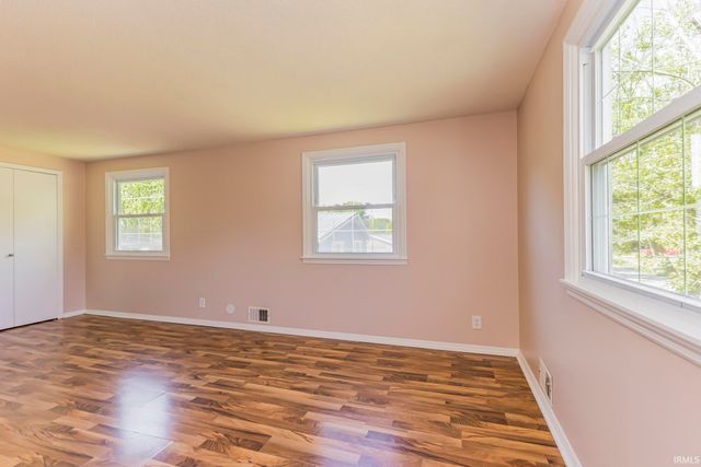 2905 W Woodbridge Drive, Muncie, IN 47304