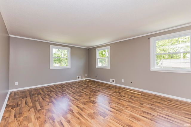 2905 W Woodbridge Drive, Muncie, IN 47304