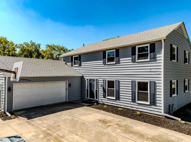2905 W Woodbridge Drive, Muncie, IN 47304