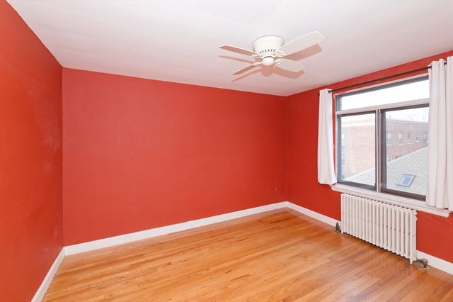 20 Ashland St 3L, Worcester, MA 01609