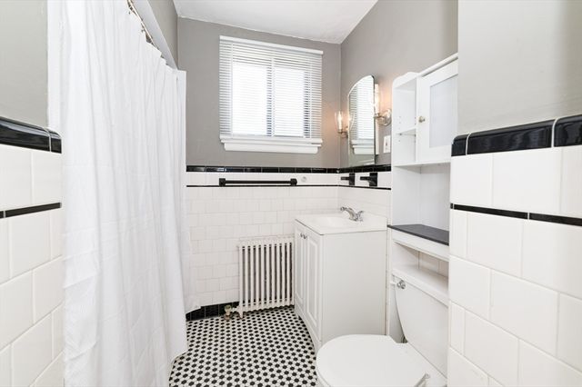 20 Ashland St 3L, Worcester, MA 01609