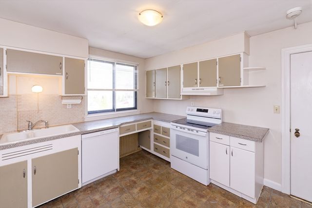 20 Ashland St 3L, Worcester, MA 01609