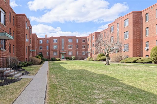 20 Ashland St 3L, Worcester, MA 01609