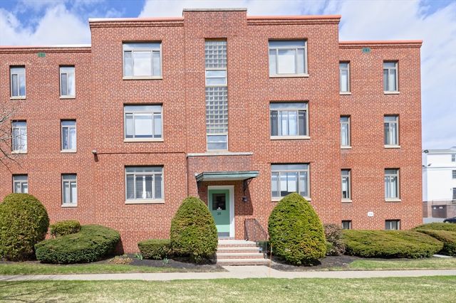 20 Ashland St 3L, Worcester, MA 01609