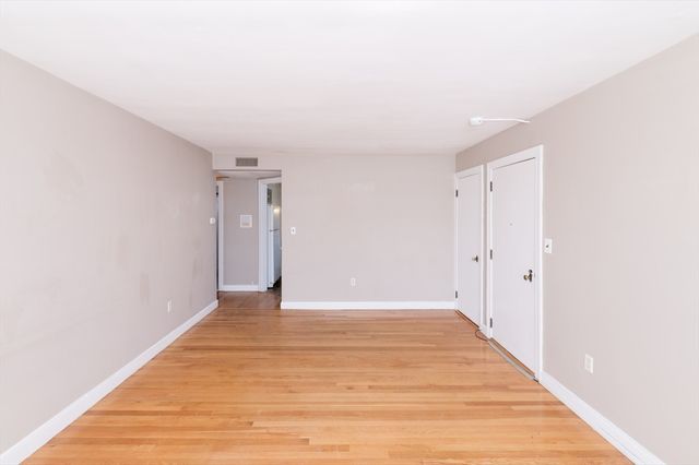 20 Ashland St 3L, Worcester, MA 01609