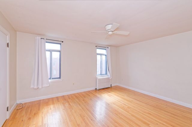 20 Ashland St 3L, Worcester, MA 01609