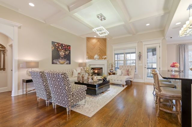 8007 June Apple Ln, Spring Hill, TN 37174