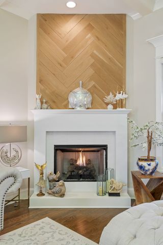 8007 June Apple Ln, Spring Hill, TN 37174