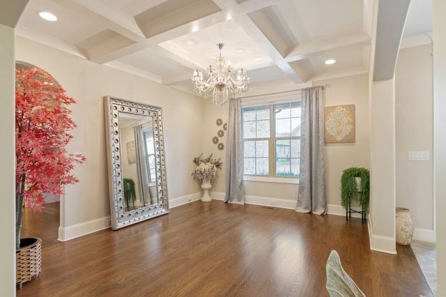 8007 June Apple Ln, Spring Hill, TN 37174