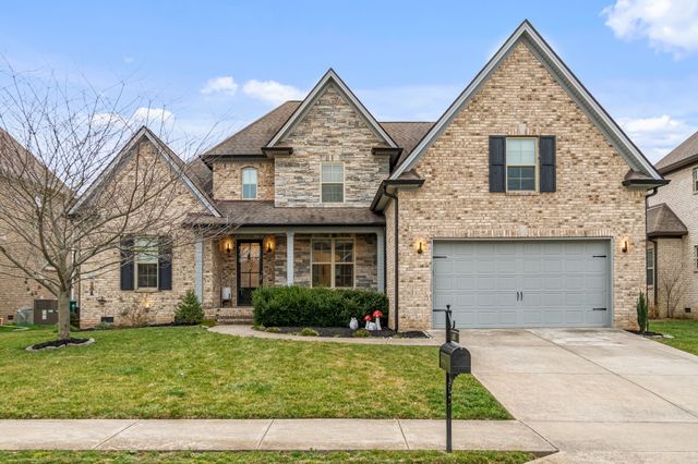 8007 June Apple Ln, Spring Hill, TN 37174