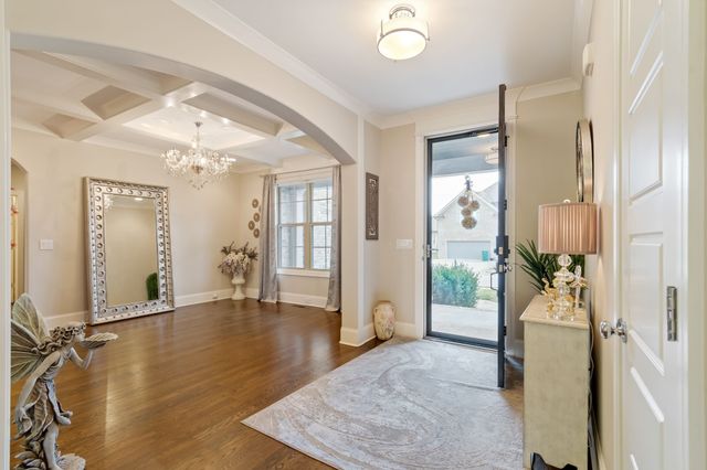 8007 June Apple Ln, Spring Hill, TN 37174