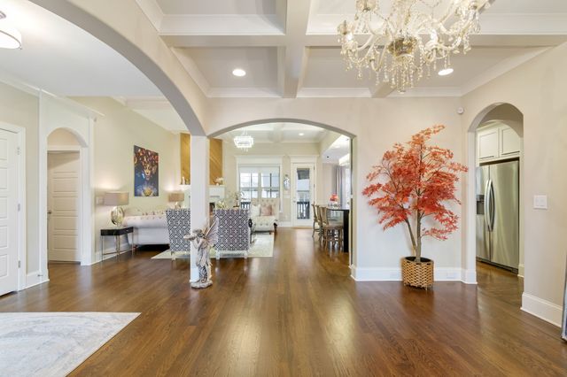 8007 June Apple Ln, Spring Hill, TN 37174