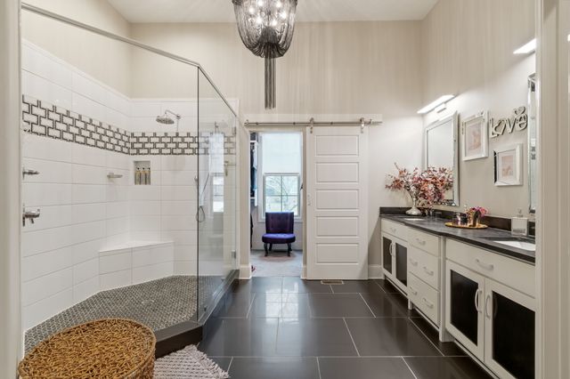 8007 June Apple Ln, Spring Hill, TN 37174