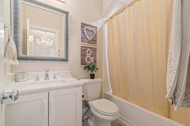 8007 June Apple Ln, Spring Hill, TN 37174