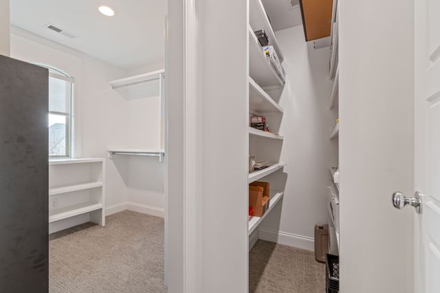 8007 June Apple Ln, Spring Hill, TN 37174