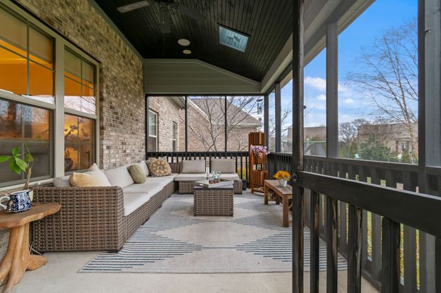 8007 June Apple Ln, Spring Hill, TN 37174