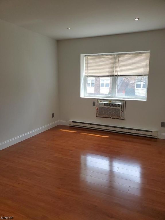 100 Pierson Miller Dr 1, Pompton Lakes Boro, NJ 07442 — photo 4