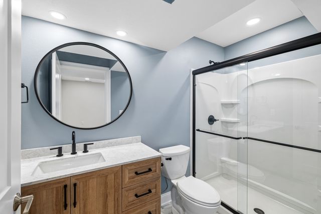 403 NW Reinhart Drive, Ankeny, IA 50023