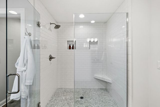 403 NW Reinhart Drive, Ankeny, IA 50023