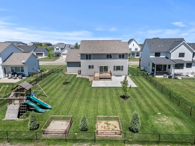 403 NW Reinhart Drive, Ankeny, IA 50023