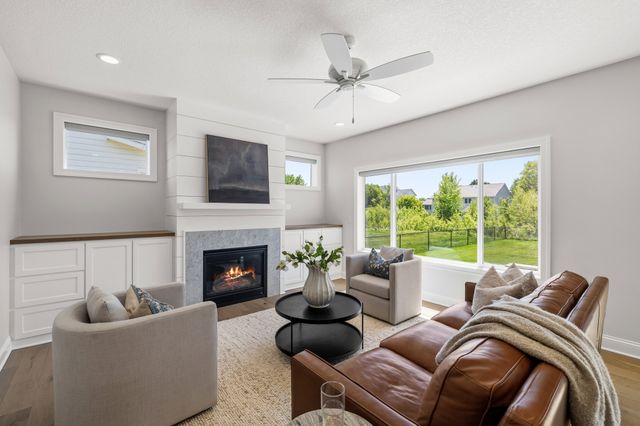403 NW Reinhart Drive, Ankeny, IA 50023