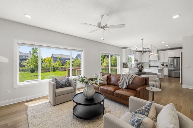 403 NW Reinhart Drive, Ankeny, IA 50023