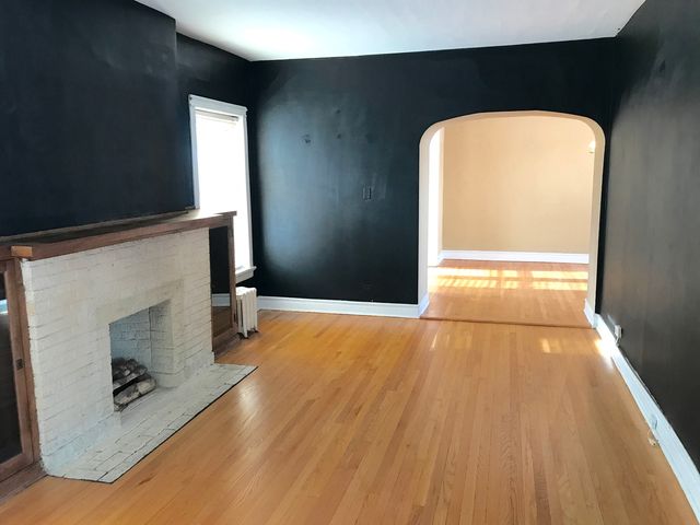 443 DesPlaines Avenue 1F, Forest Park, IL 60130