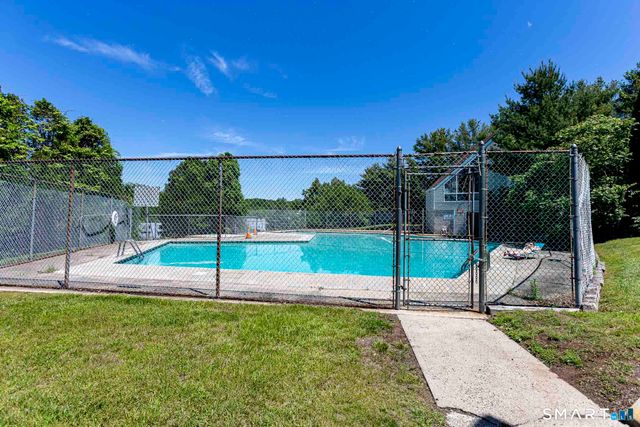 11 Cedar Court I, East Haven, CT 06512
