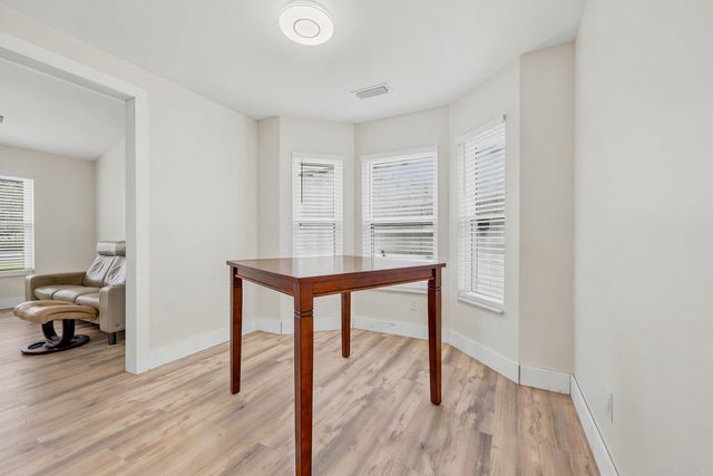725 University Forest Circle, Conway, SC 29526