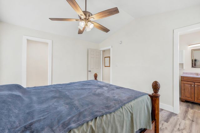 725 University Forest Circle, Conway, SC 29526